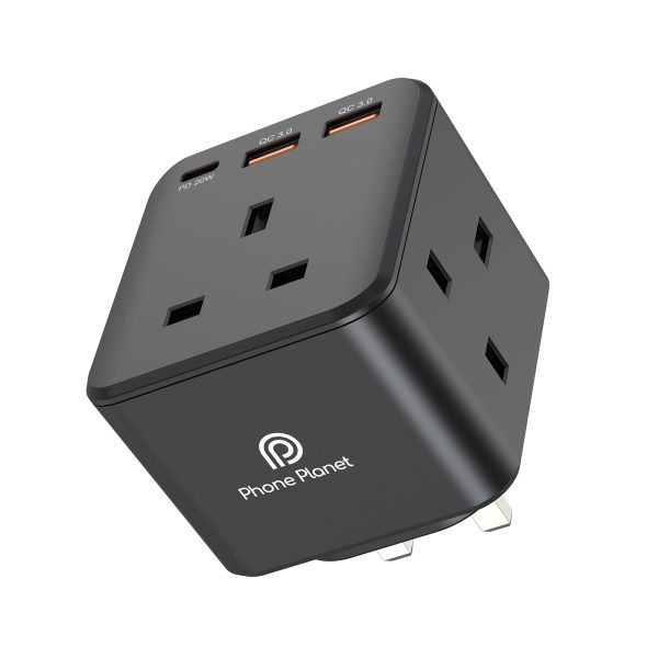 Universal Adaptor 3250w fast charging PD20w power socket with UK plug Multi Devices USB portable charger socket